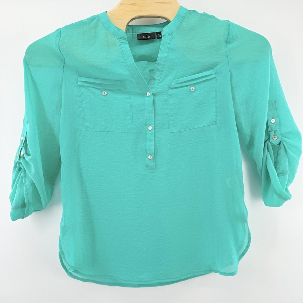 Lightweight Coastal‎ Blouse Shirt Womens Medium Green Roll Tab Sleeve Pockets